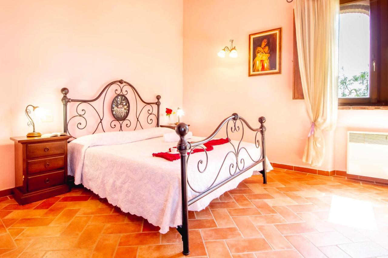 Agriturismo Poggio Pistolese 몬타이오네 외부 사진