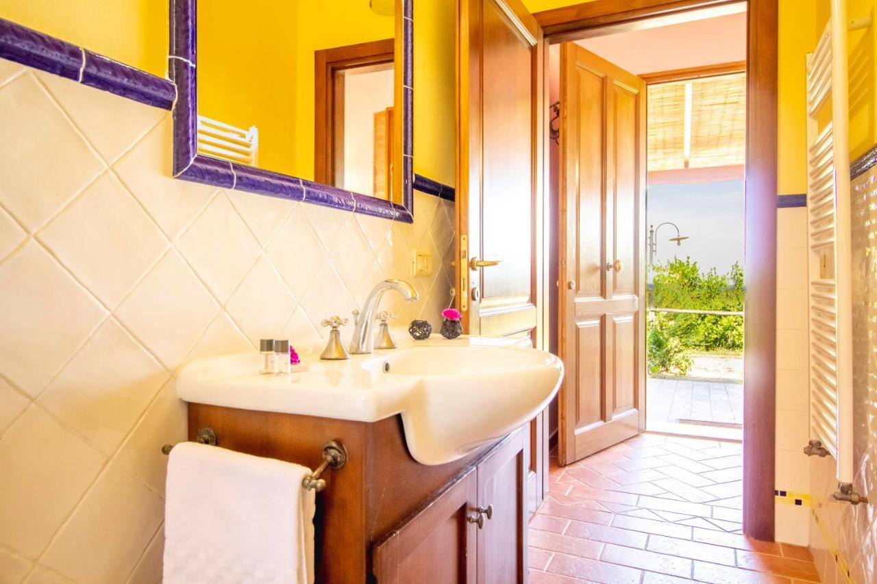 Agriturismo Poggio Pistolese 몬타이오네 외부 사진