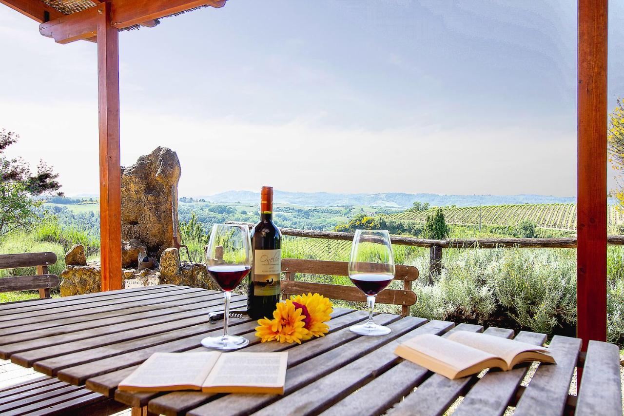 Agriturismo Poggio Pistolese 몬타이오네 외부 사진