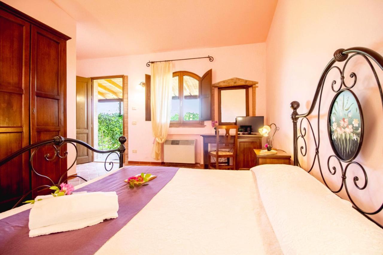 Agriturismo Poggio Pistolese 몬타이오네 외부 사진