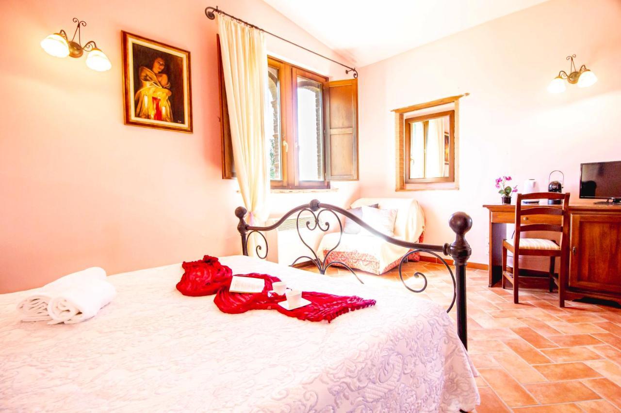 Agriturismo Poggio Pistolese 몬타이오네 외부 사진