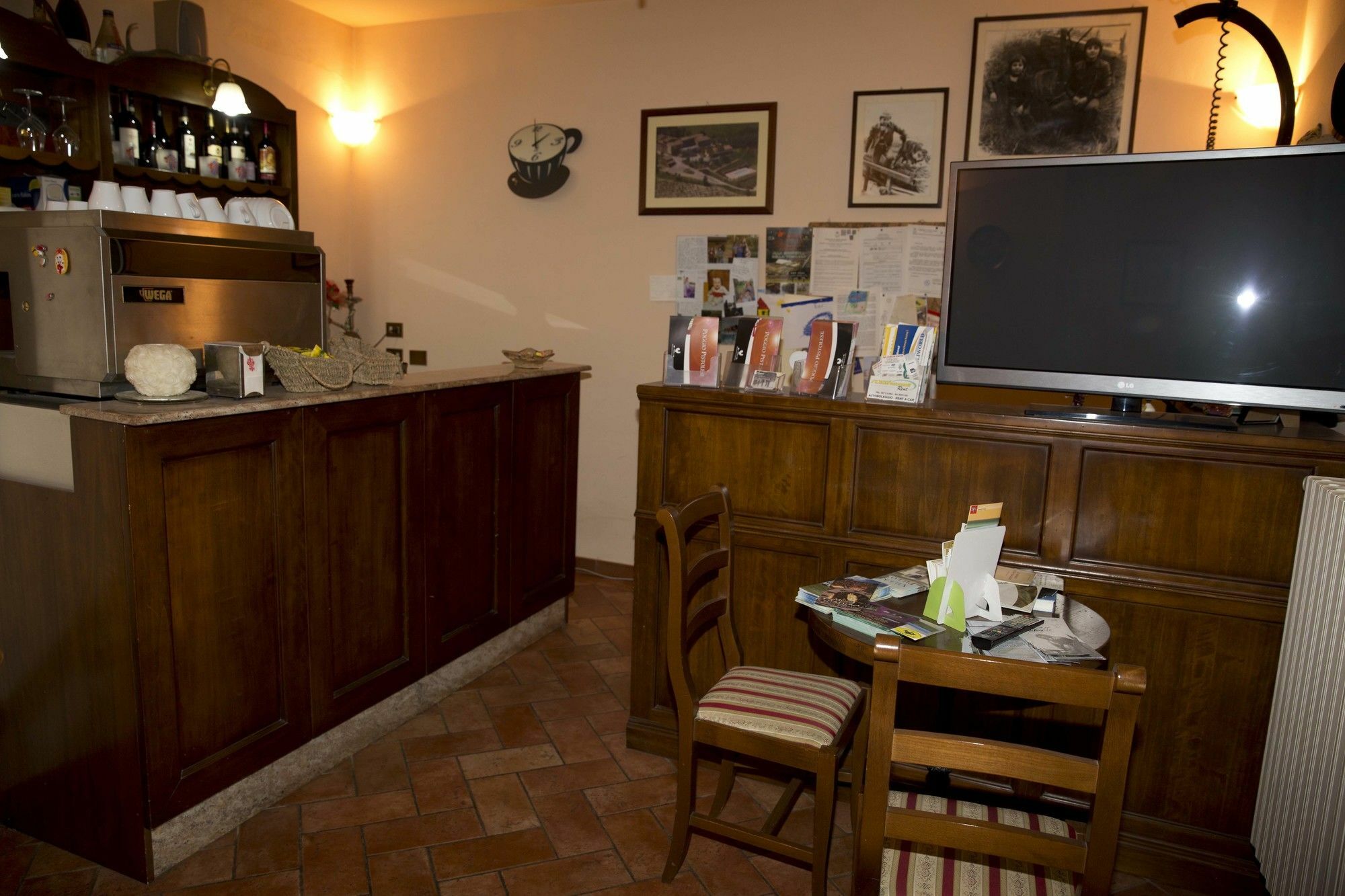 Agriturismo Poggio Pistolese 몬타이오네 외부 사진